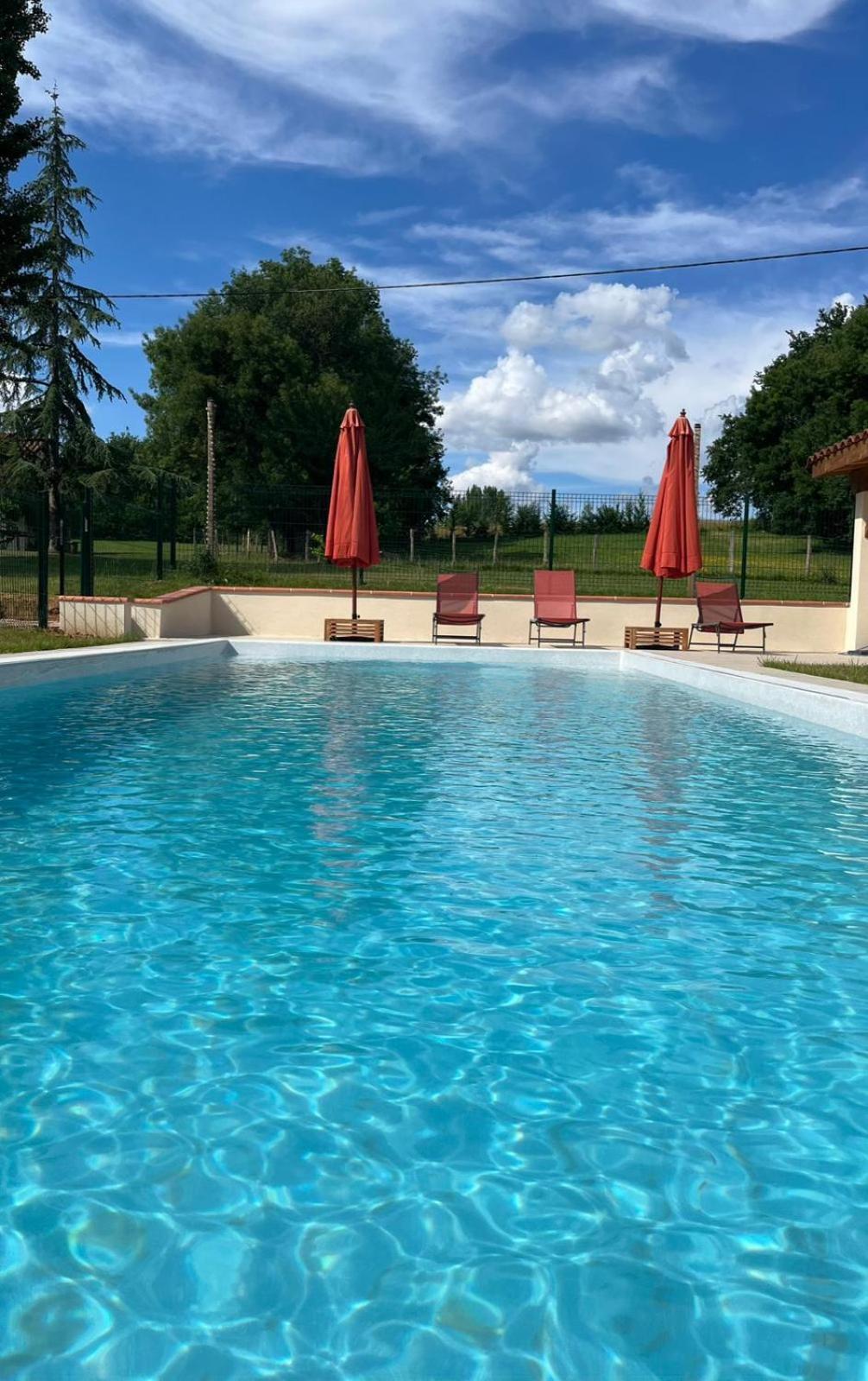 Hotel Le Domaine De Dolly Villeneuve-sur-Lot Exterior foto